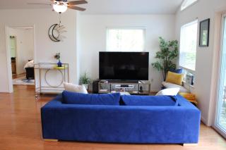 Beautiful Wooded Retro Style Home - Hot Springs - 5