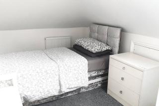 Apartment near Alexandra Palace, London - 6