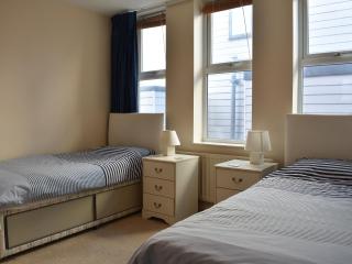 Pinecliffe Avenue - Southbourne - 2