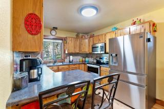 Multiple Decks, Solarium Sitting Room, Dog Friendly, Office Space - 1