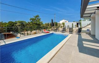 Stunning Home In Reburici, Trget - Ubasico - 3