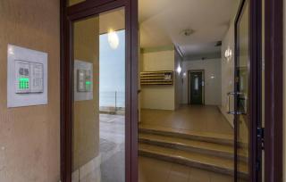 3 Bedroom Cozy Apartment In Pescara - 2