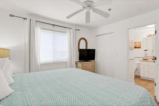Sandpeddler Inn and Suites - 9