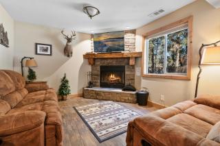 Hope Haven - Close to Bear Mountain, Hot Tub! - 8