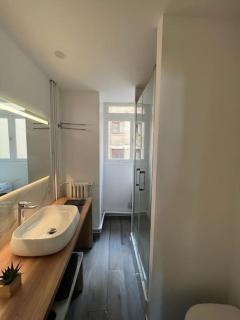 Magnifique appartement Paris 2 chambres Tour Eiffel - 8