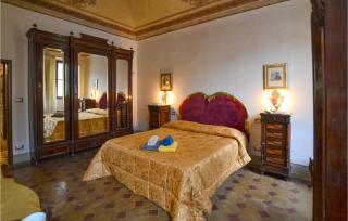 2 Bedroom Nice Apartment In Arezzo - Arezzo - 1