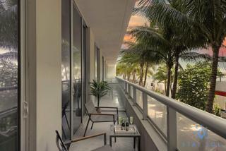 2BR Apartment with Rooftop Pool - 7