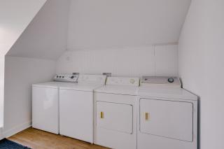 Chambre 303 de l'hôtel Victoria confortable et moderne - Saint-Pascal - 1