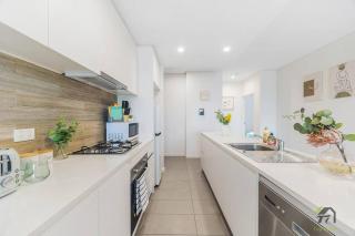 3bedroom Serenity Stay in Homebush - Sydney - 2