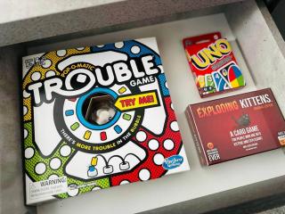 Charming Lakefront Cottage with Sauna, Fire Table & Sunset Views - 4