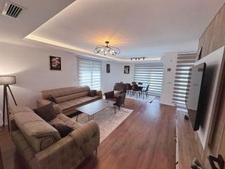 Luxury Apartments - 3 - 5