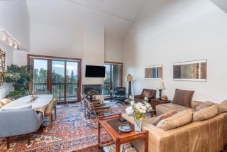 Lorian on the Slopes - 9