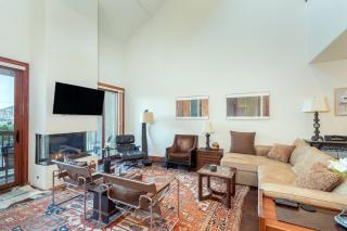 Lorian on the Slopes - 8