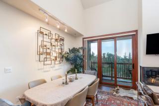 Lorian on the Slopes - 5