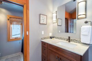 Centrally Located in Town, This 2 Bed and 2 Bath Manitou is a Must See - 5