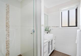 Bass Point-Shell Cove Holiday Home - Dunmore - 5