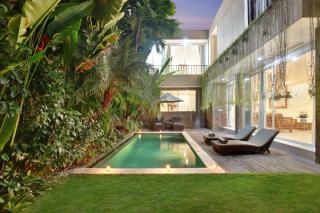 Villa Indaros - Seminyak - 0