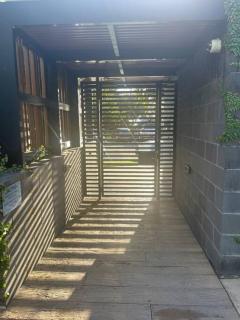 Burleigh Beach 1 bed Top Location - 7