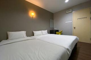 Lings Guesthouse - Kuching - 8