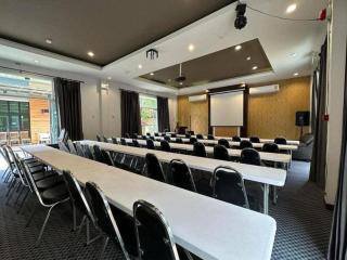 Seree Grand Resort - 5