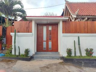 Nunggalan Octopus Homestay - Uluwatu - 0