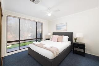 Chapeau Beach House- Walk to the beach - Nelson Bay - 8