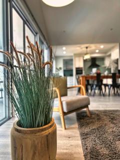 5 Bed Luxury Home - Bush views, BBQ, Comfort - Muswellbrook - 9