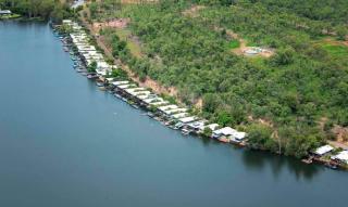 Rumah Surgah on Lake Bennett - Lake Bennett - 2
