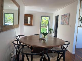 Middle Rock Beach Unit 2 - Lake Cathie - 3