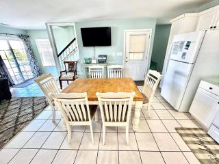 Cooper's Lighthouse Home - Myrtle Beach - 4