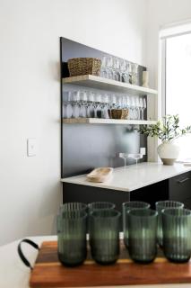 Luxurious 5 bedroom home 500m to Alexandra Headland beach - Alexandra Headland - 2
