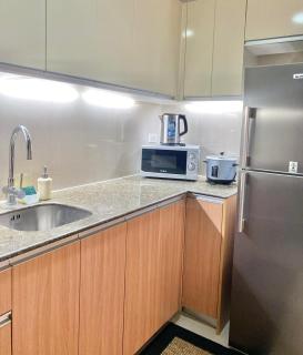 Modern 1 Bedroom Condo Unit with Pool view - 5