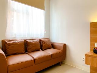 Homey and Best Deal Studio at Apartment Transpark Juanda Bekasi Timur By Travelio - Bekasi - 7