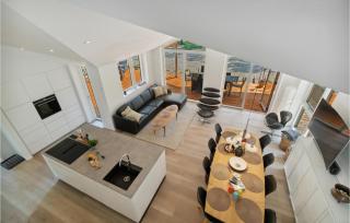 4 Bedroom Stunning Home In Nexø - Neksø - 8