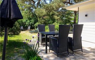Gorgeous Home In Nexø With Kitchen - Neksø - 3