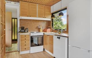 Stunning Home In Bogø By With Kitchen - Bogø By - 4
