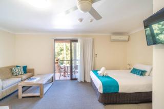 Byron Bayside Central Studio Apartments - 3