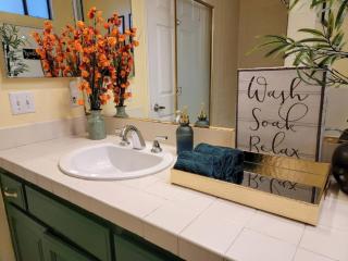Spacious studio with two queen beds near Beverlywood 5 minutes to Rodeo Drive - Los Angeles - 7