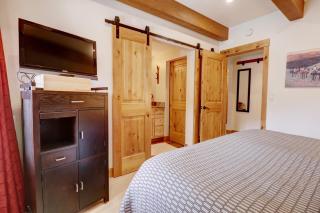 PG305 Peregrine condo - 2