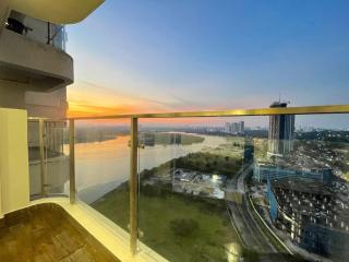 SeaView Danga Bay Gateway Relax with Fee Parking for 8-10 Guest - Johor Bahru - 0