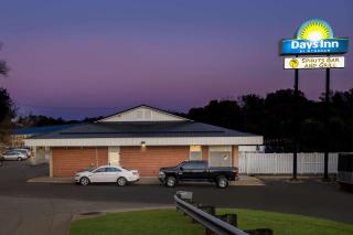 Days Inn by Wyndham Dubuque - Dubuque - 7
