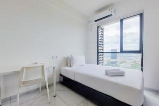 New Furnished Studio Room Sky House Alam Sutera Apartment By Travelio - Tangerang - 0