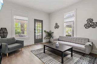 Historic District - 3BR - Newly Renovated Home - Indianápolis - 4