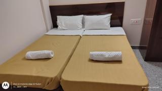 Rt Service Apartments Hotel - Velankanni - 3