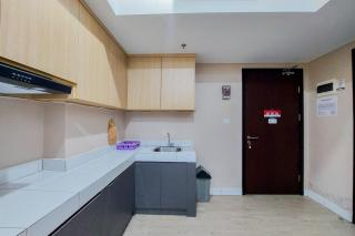 Warm and Simply 1BR at 7th Floor Casa de Parco Apartment By Travelio - Tangerang - 3