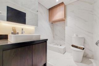 Scenic and Comfortable 1BR Apartment Branz BSD City By Travelio - Tangerang - 4