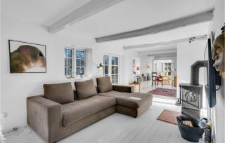 Cozy Home In Højby With Kitchen - Højby - 8
