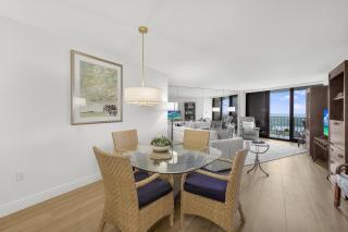 Beachfront condo with pool, gym, and pickleball - 5