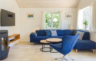 Stunning Home In Aakirkeby With Wifi - 8