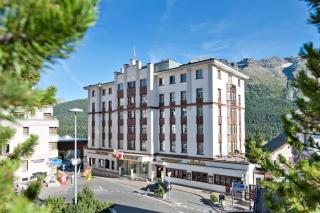 Hotel Schweizerhof St. Moritz - Sankt Moritz - 9